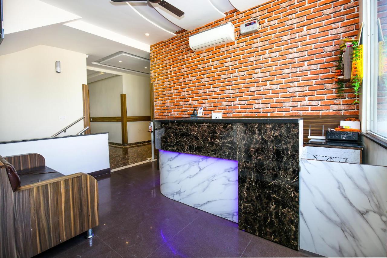 Hotel Woodcrest Zirakpur Chandigarh- Best Family Hotel - Luxurious Rooms - Unit Of Sidham Group Exterior foto
